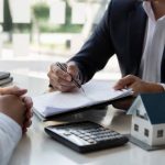 Logement entreprise : fiscalité, avantages et solutions pour les dirigeants